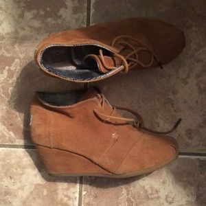 Toms wedges